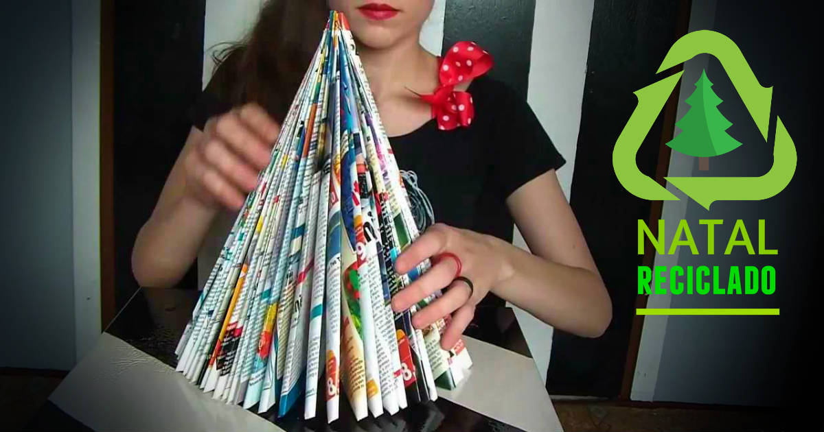 Árvore de natal de revistas usadas - Arte Reciclada